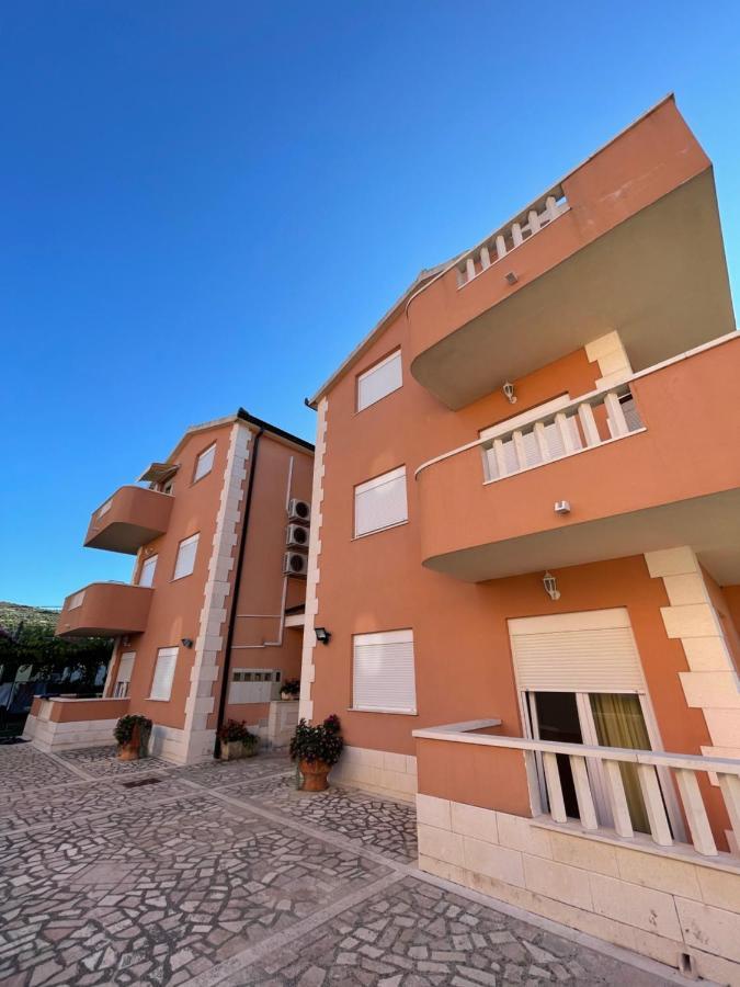 Apartman Jukic Marina Exterior foto