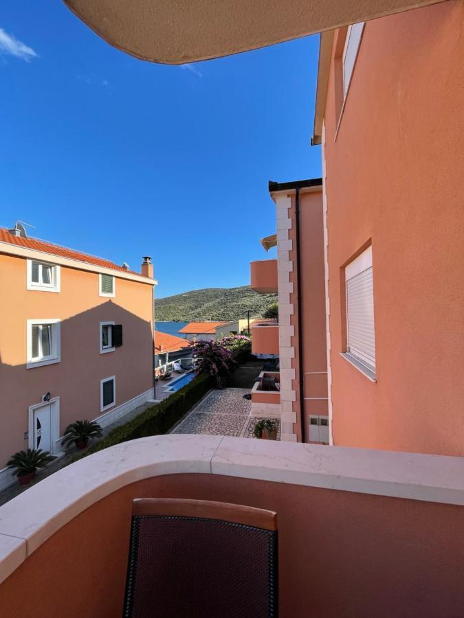 Apartman Jukic Marina Exterior foto