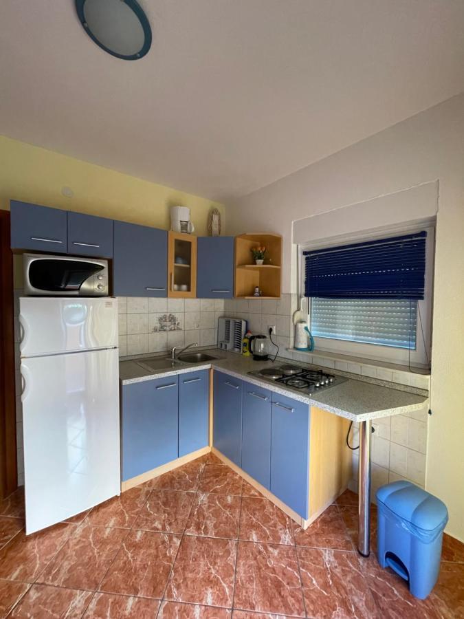 Apartman Jukic Marina Exterior foto