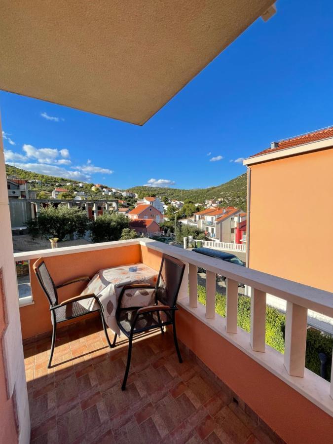 Apartman Jukic Marina Exterior foto