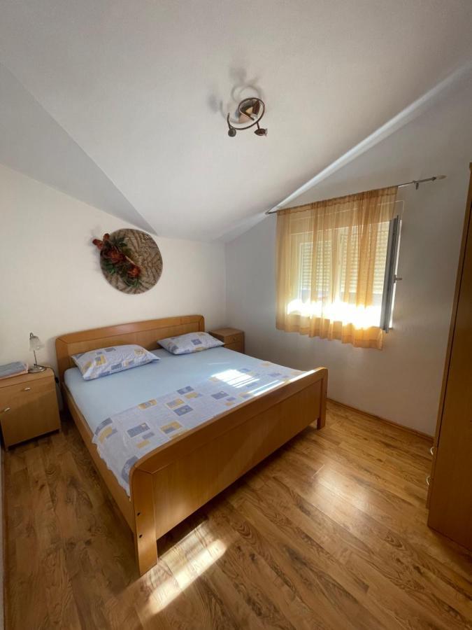 Apartman Jukic Marina Exterior foto