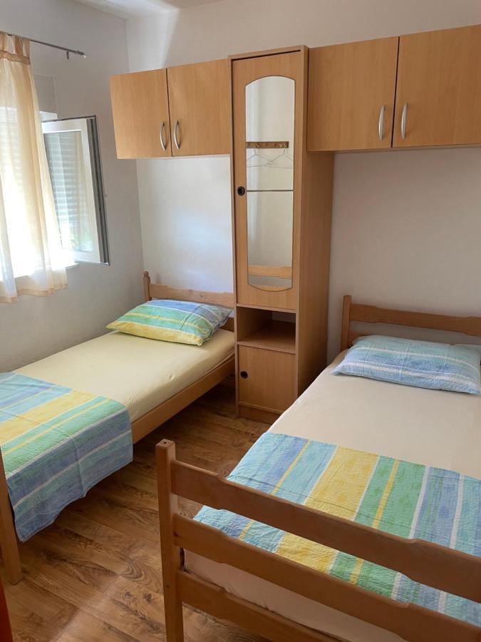 Apartman Jukic Marina Exterior foto