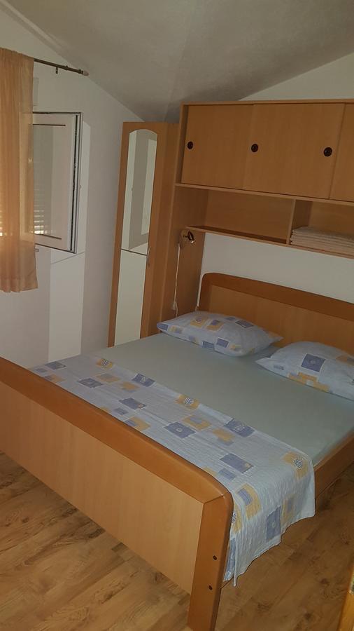 Apartman Jukic Marina Exterior foto